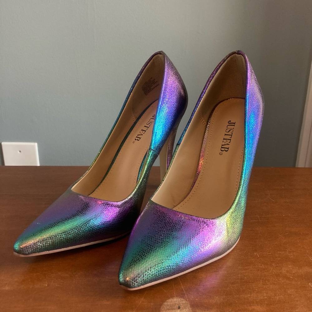 JustFab rainbow iridescent heels. Size 7 NEVER WORN